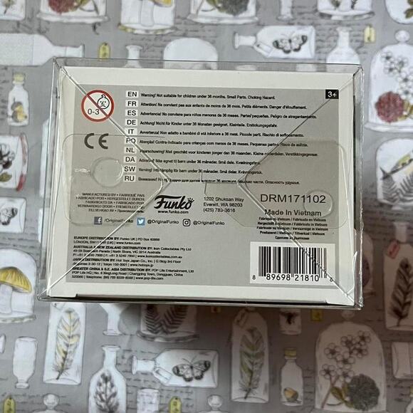 Funko pop moss man toys r us exclusive - Picture 6 of 6